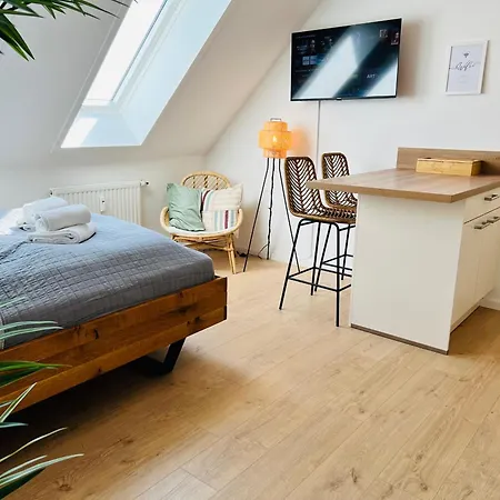 Cozy For 2 Near Train Station *